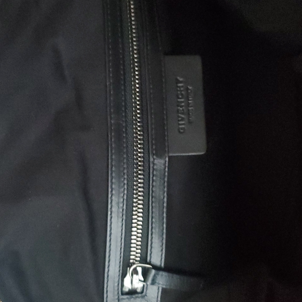 Givenchy lambskin medium Nightingale Red. - Picture 10 of 14